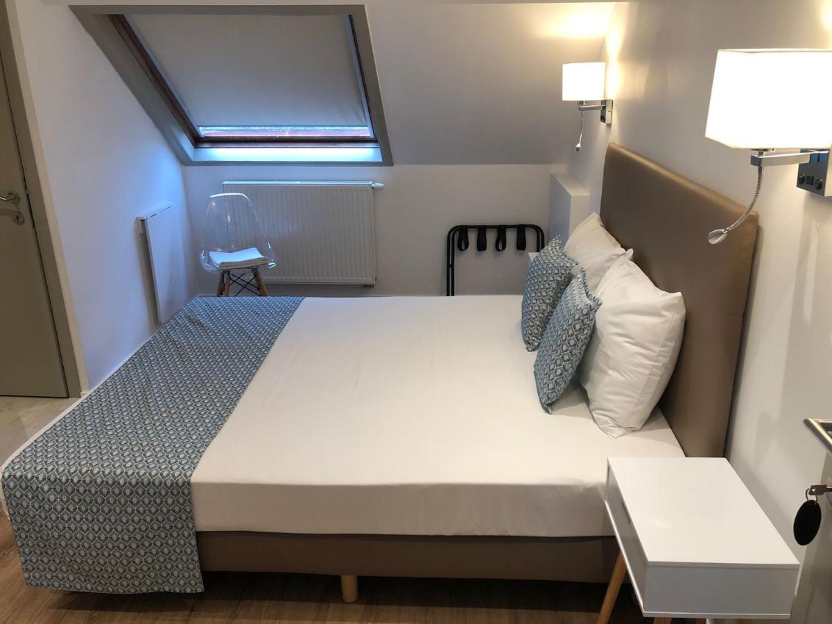 Shelter-Rooms Buizingen Екстер'єр фото
