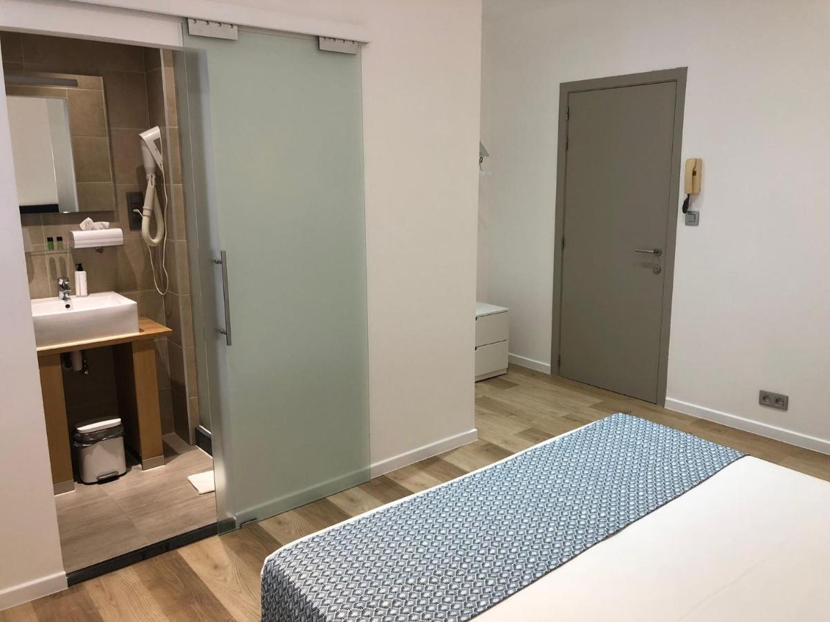 Shelter-Rooms Buizingen Екстер'єр фото